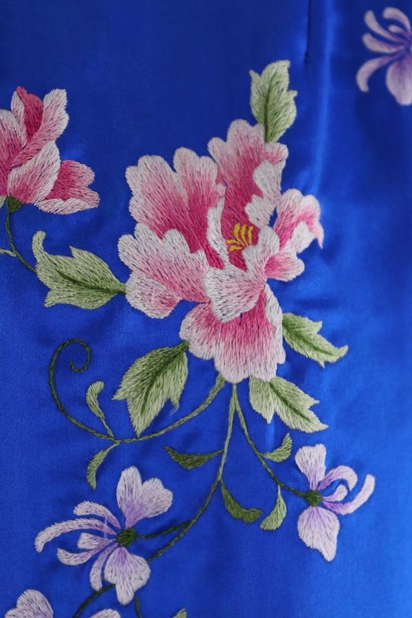 Vintage 1950s Embroidered Asian Jacket / Blue Silk Floral - ThisBlueBird