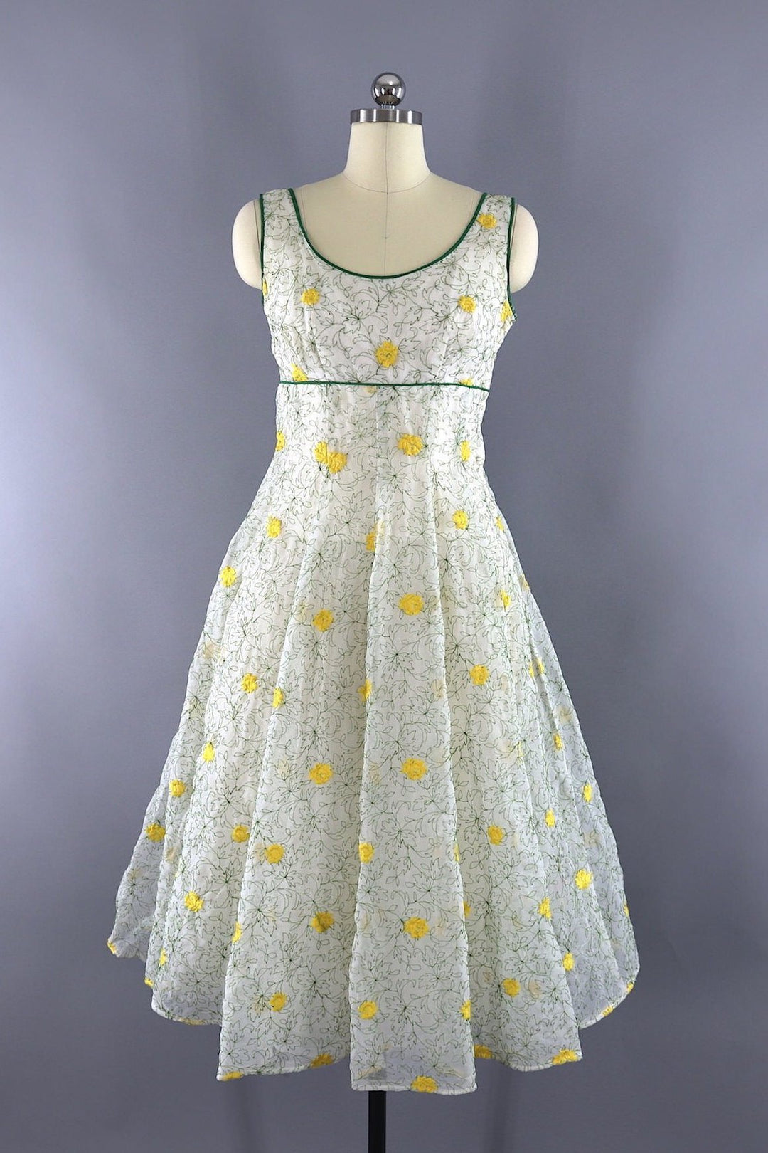 Vintage 1950s Garden Party Dress / White and Yellow Floral Embroidery –  ThisBlueBird