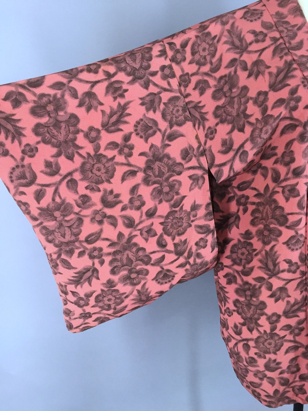 Vintage 1950s Haori Kimono Cardigan / Peach Pink Floral Print - ThisBlueBird