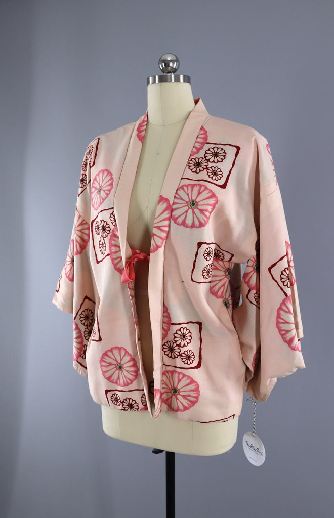 Vintage Kimono Cardigan Pale Pastel Pink Mod Floral Print