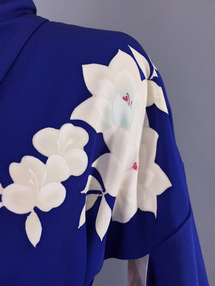 Vintage 1950s Kimono Robe / Royal Blue Floral Print - ThisBlueBird