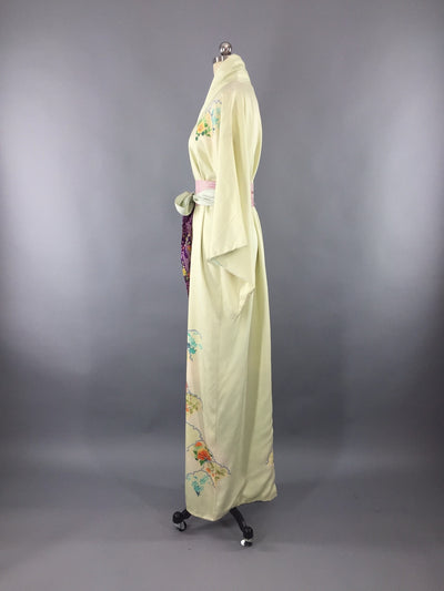 Vintage 1950s Kimono Robe / Spring Green Floral Print - ThisBlueBird