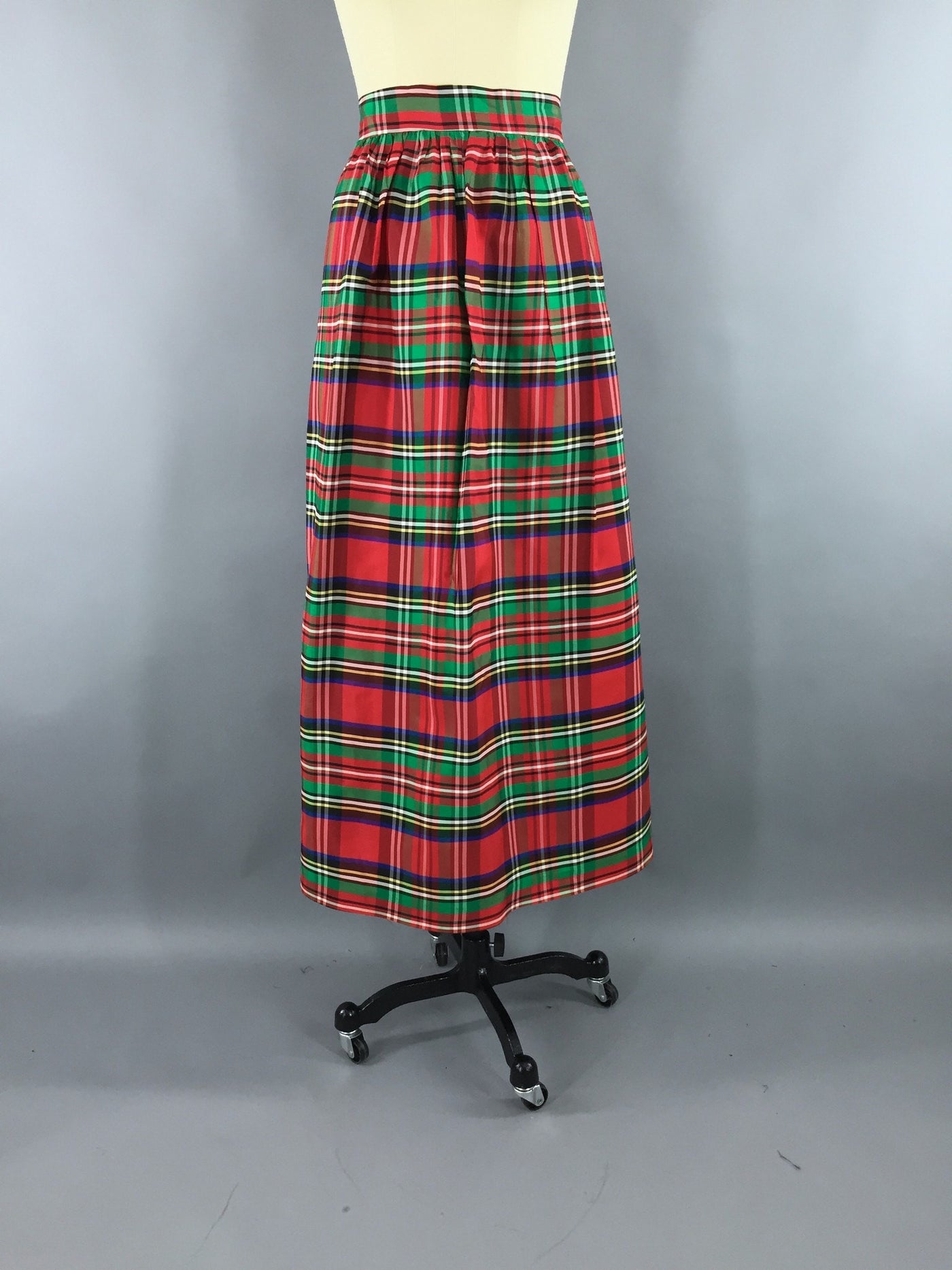 Vintage 1950s Maxi Wrap Skirt / Red Plaid Highland Tartan - ThisBlueBird