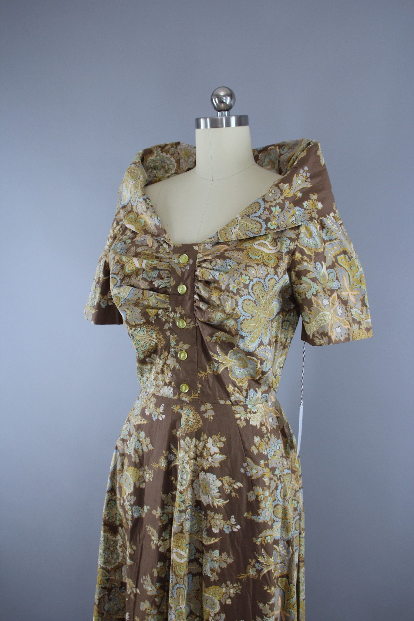 Vintage 1950s New Look Garden Party Dress in Brown & Blue Floral Print - ThisBlueBird