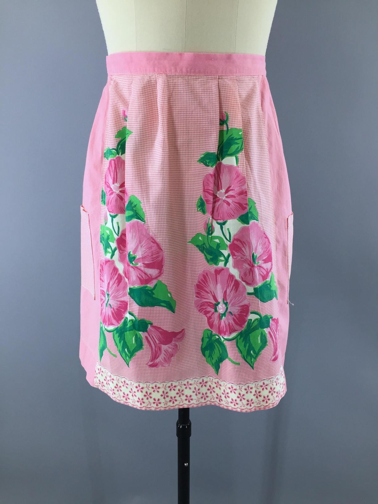 Vintage 1950s Pink Petunia Floral Print Cotton Half Apron - ThisBlueBird