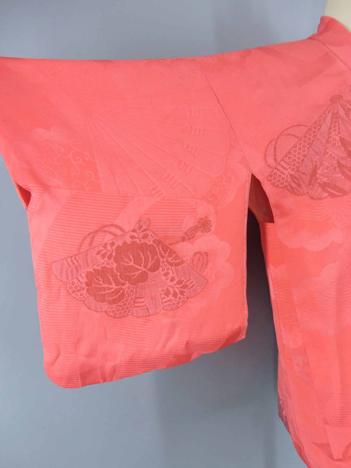 Vintage 1950s Silk Haori Kimono Jacket Cardigan with Coral Pink Floral ...