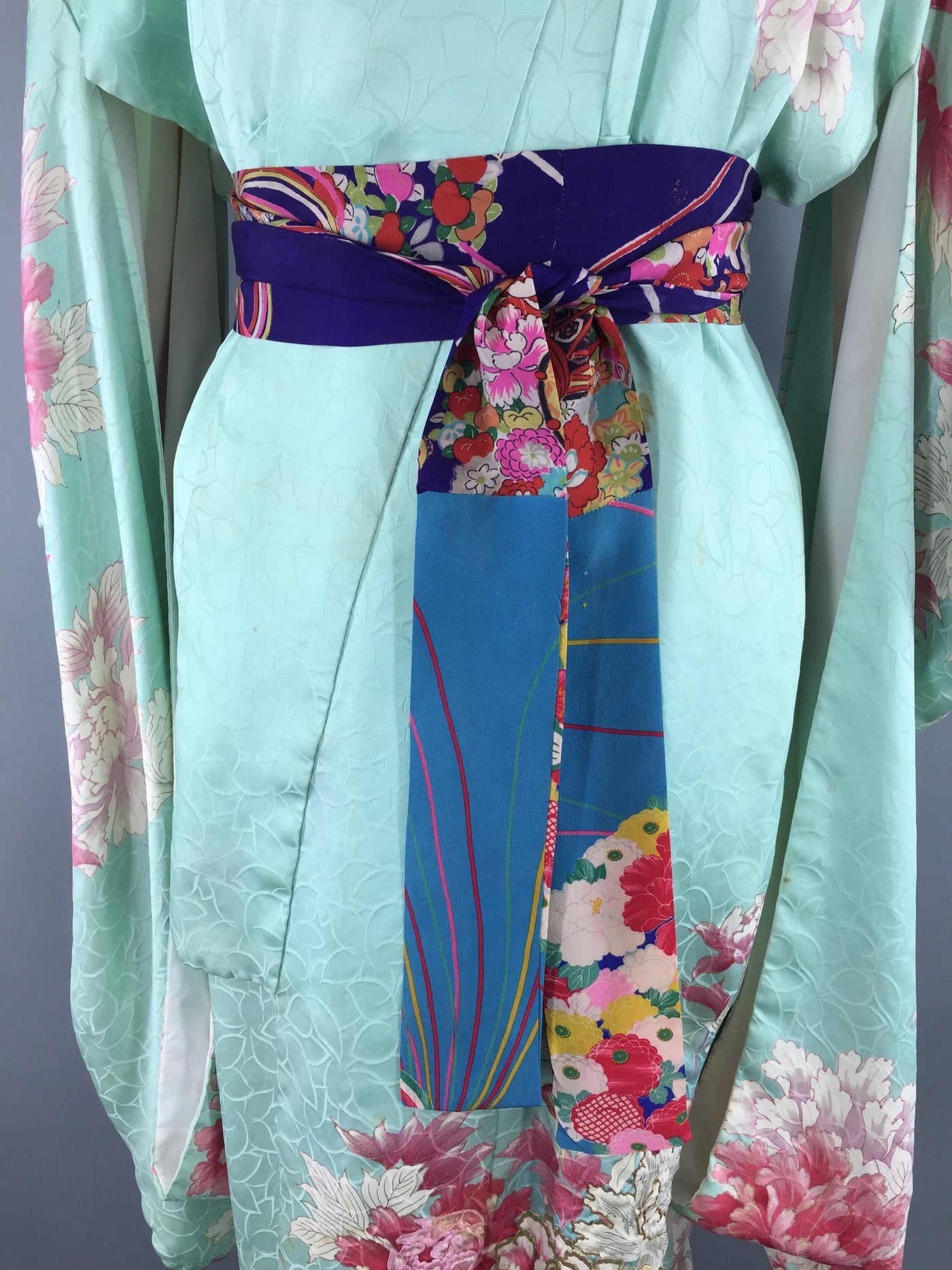 Vintage 1950s Silk Kimono Robe / Aqua Peony Floral Furisode – ThisBlueBird