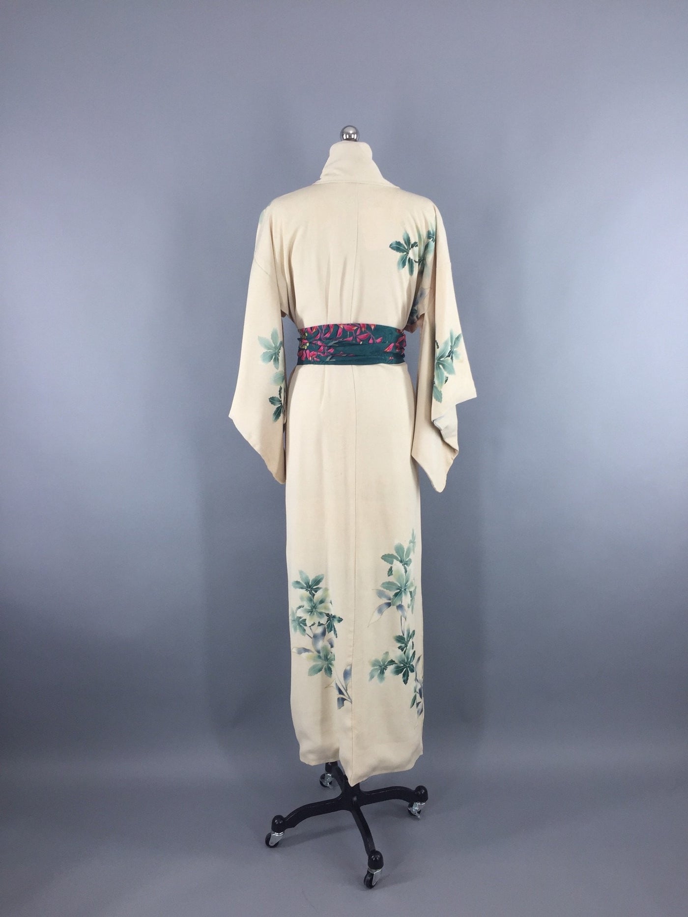 Vintage 1950s Silk Kimono Robe / Ivory Green Leaves – ThisBlueBird