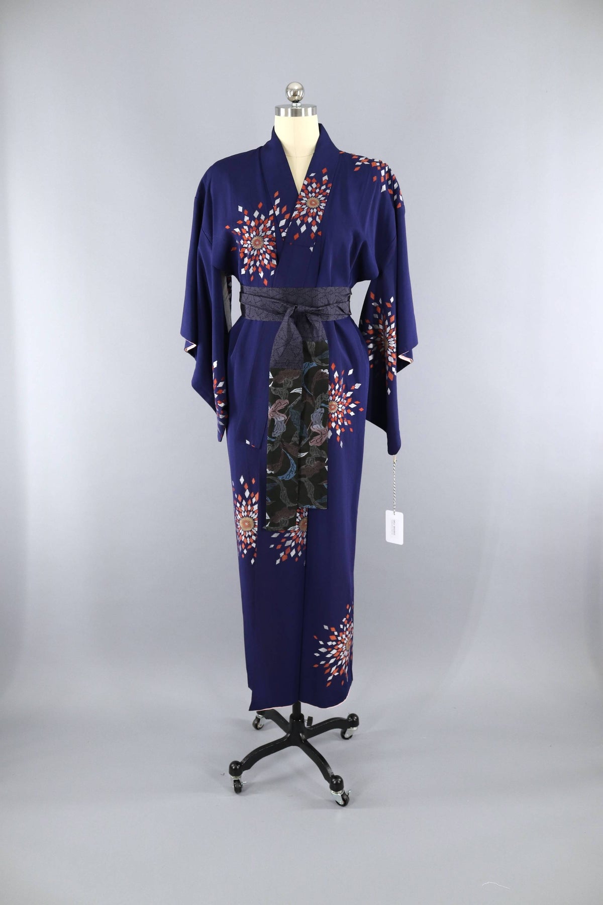Vintage 1950s Silk Kimono Robe / Navy Blue Copper Silver Urushi Embroi ...