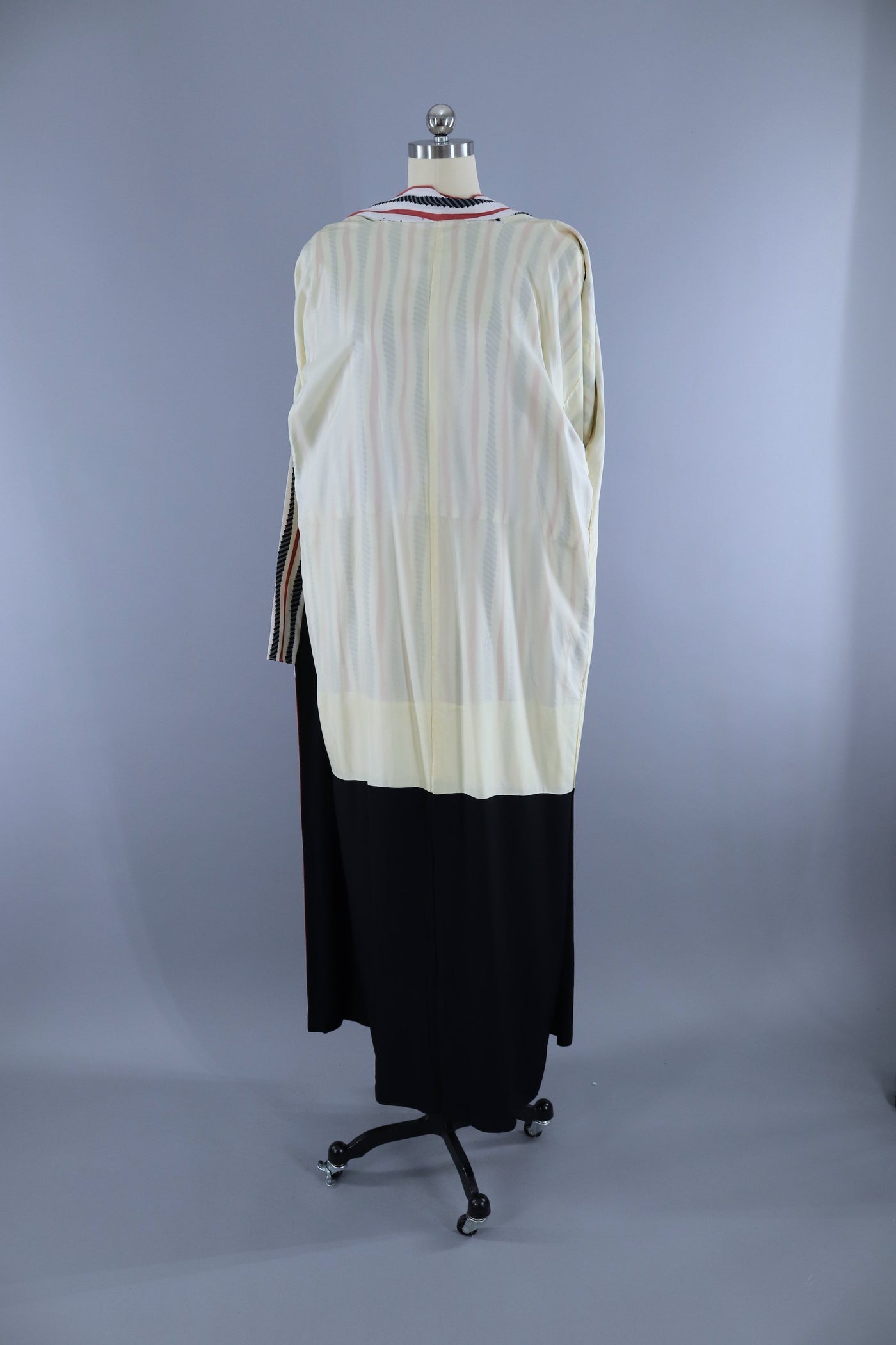 Vintage 1950s Silk Kimono Robe / White, Black & Red Stripes - ThisBlueBird