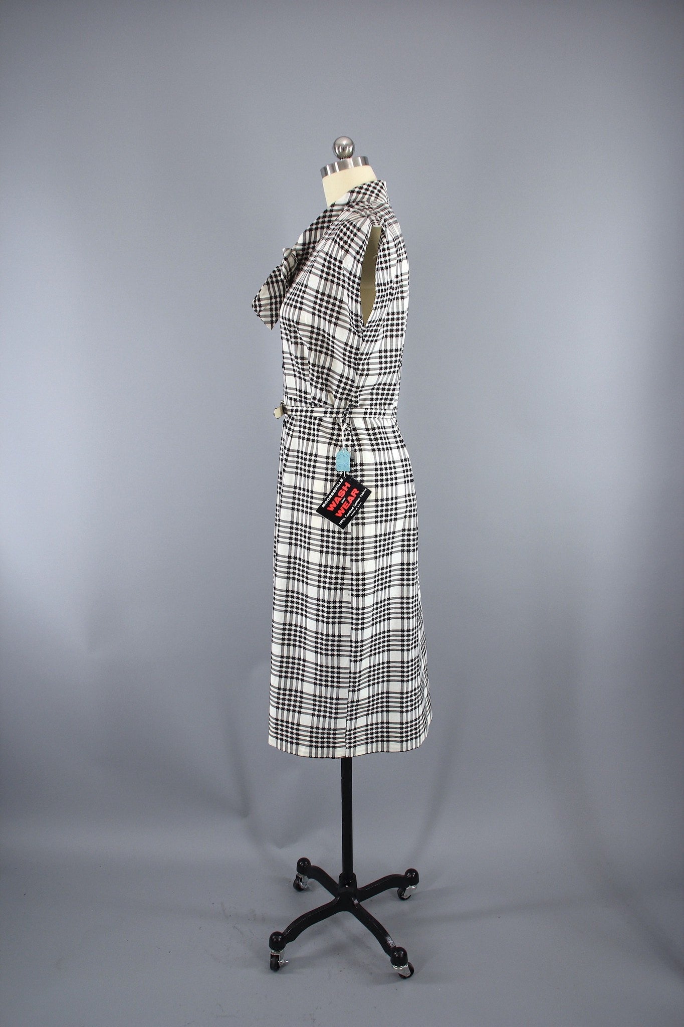 Vintage 1950s Smart Setter Day Dress / Black & White Plaid Checkered Cotton - ThisBlueBird