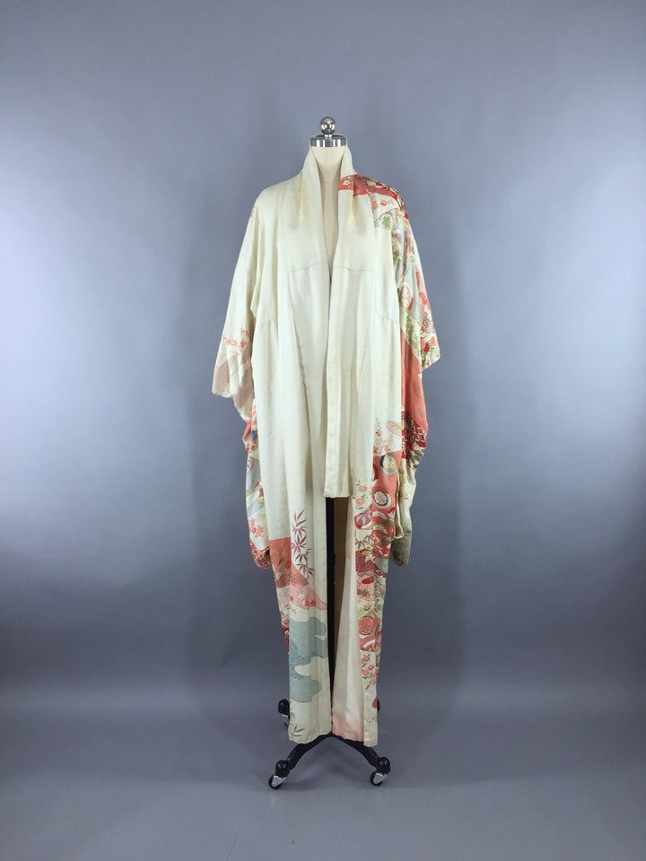Vintage 1950s Vintage Silk Kimono Robe Furisode / Ivory Floral Print - ThisBlueBird