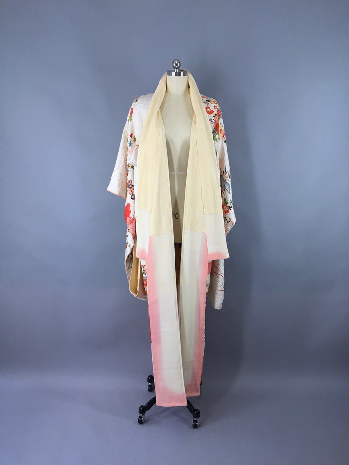 Vintage 1950s Vintage Silk Kimono Robe / White Swan Floral Print - ThisBlueBird