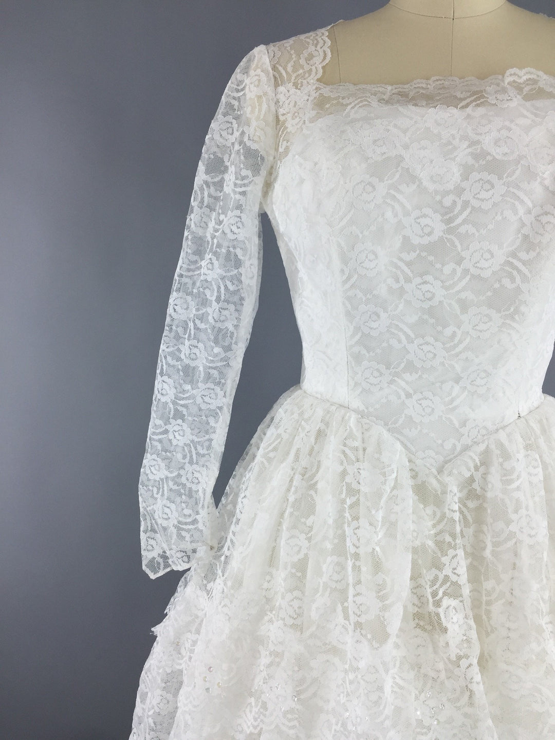 Vintage 1950s Wedding Dress / Tiered Lace Bridal Gown – ThisBlueBird