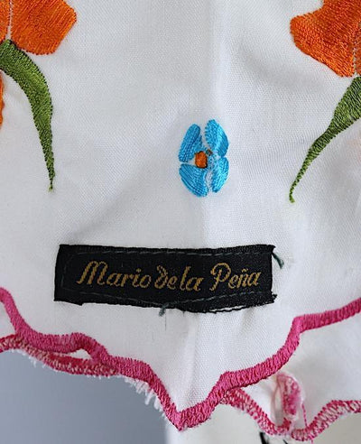 Vintage 1960s - 1970s Mexican Embroidered Tunic Blouse / Mario de la Pena Yucatan Mexico - ThisBlueBird