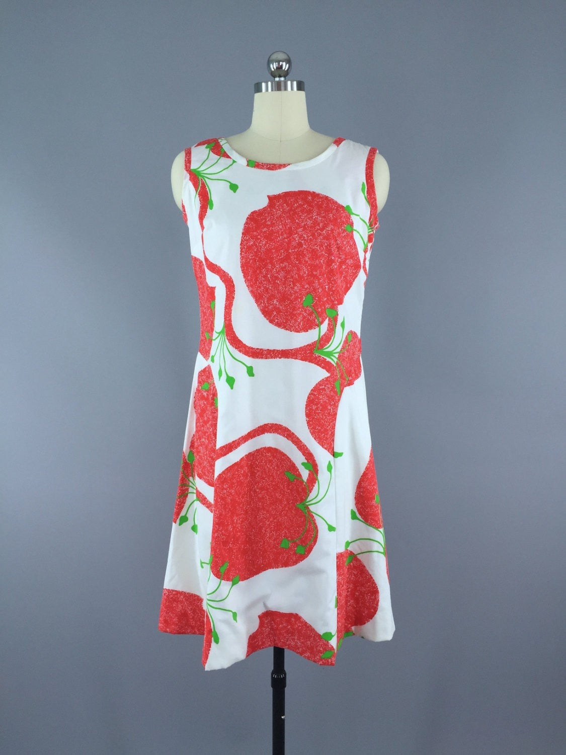 Vintage 1960s Day Dress / Tomato Novelty Print - ThisBlueBird
