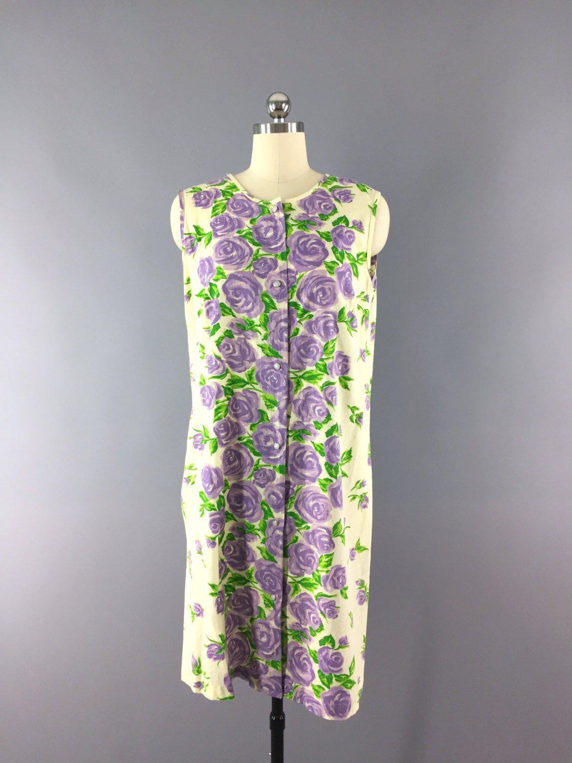 Vintage 1960s Floral Print Dress / Housecoat - ThisBlueBird