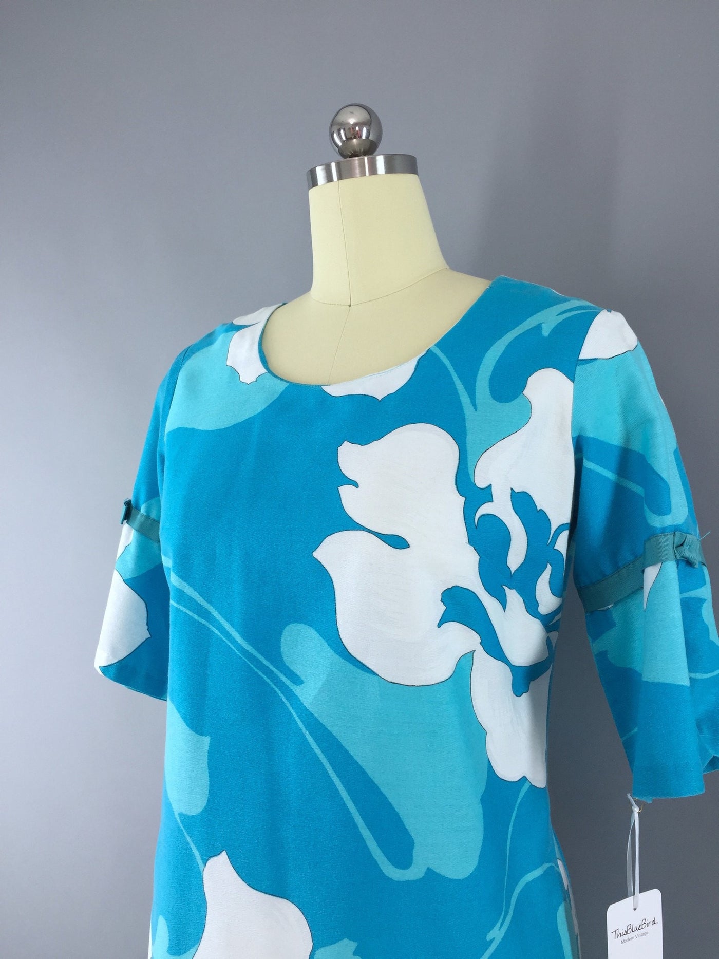 Vintage 1960s Hawaiian Dress / Malhini Aloha Floral Print - ThisBlueBird