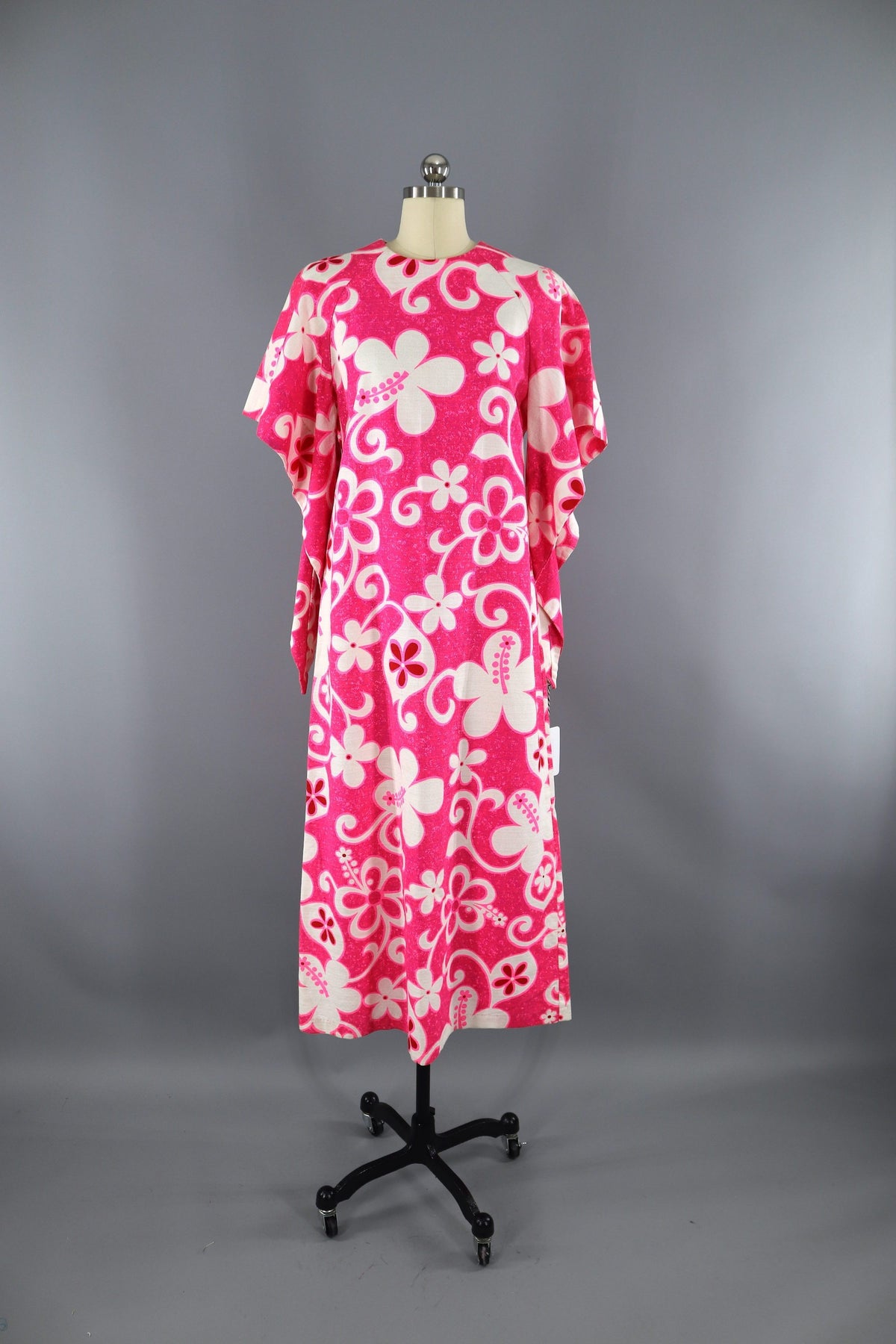 Vintage 1960s Hawaiian Dress / NEON PINK Mod Floral Print – ThisBlueBird