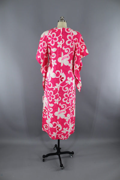 Vintage 1960s Hawaiian Dress / NEON PINK Mod Floral Print - ThisBlueBird