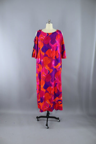 Vintage 1960s Hawaiian Maxi Dress / PRs Closet / Bright Pink Floral Print - ThisBlueBird