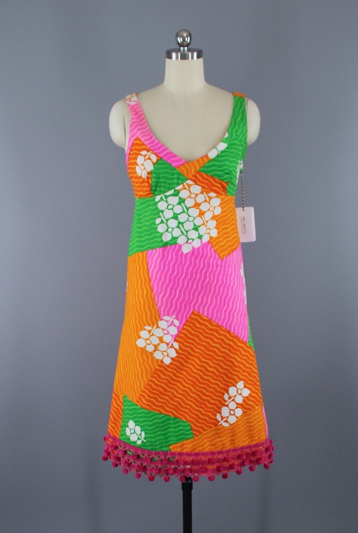 Vintage 1960s Hawaiian Print Dress / Malia Hawaii - ThisBlueBird