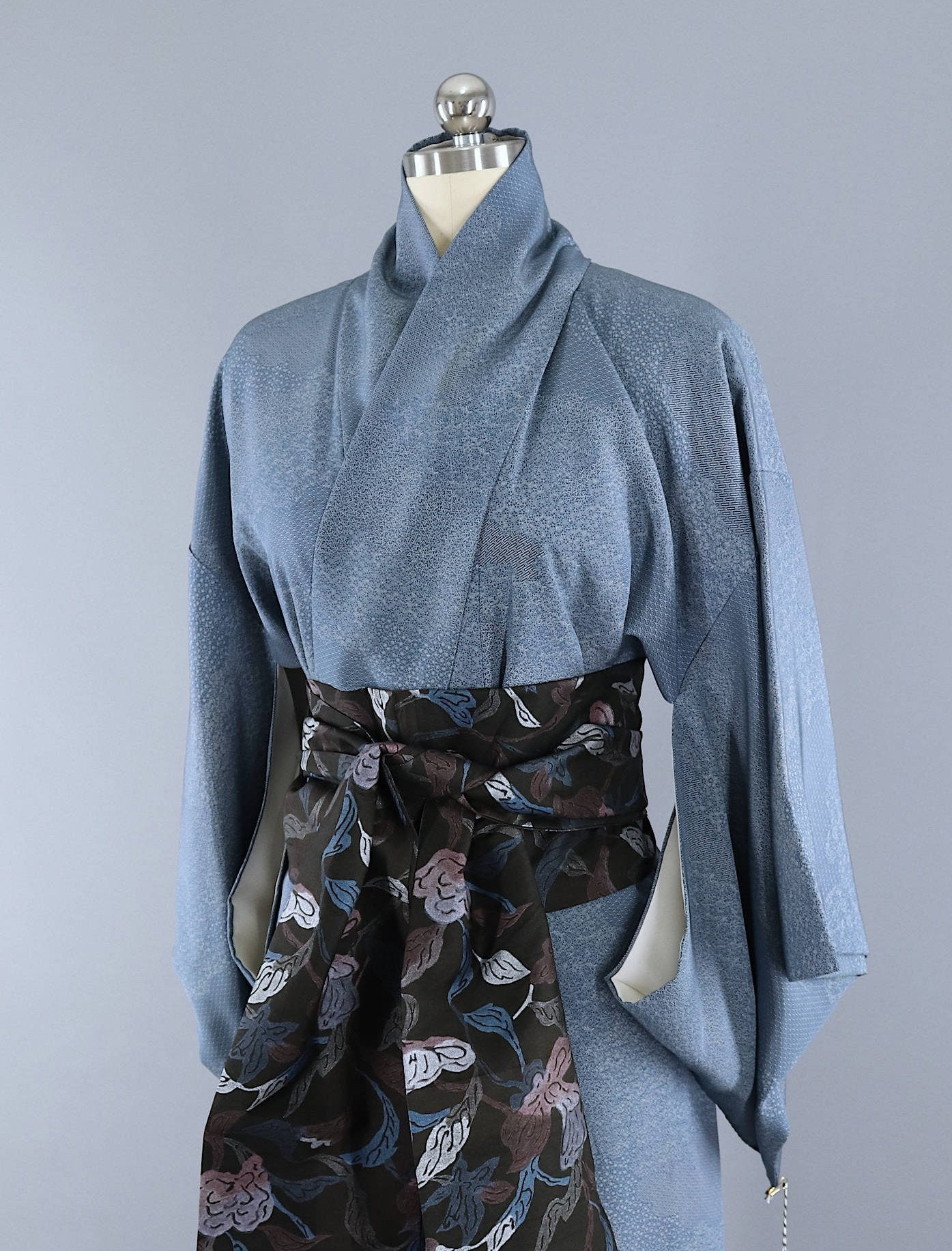 Vintage 1960s Kimono Robe / Tiny Blue Print - ThisBlueBird
