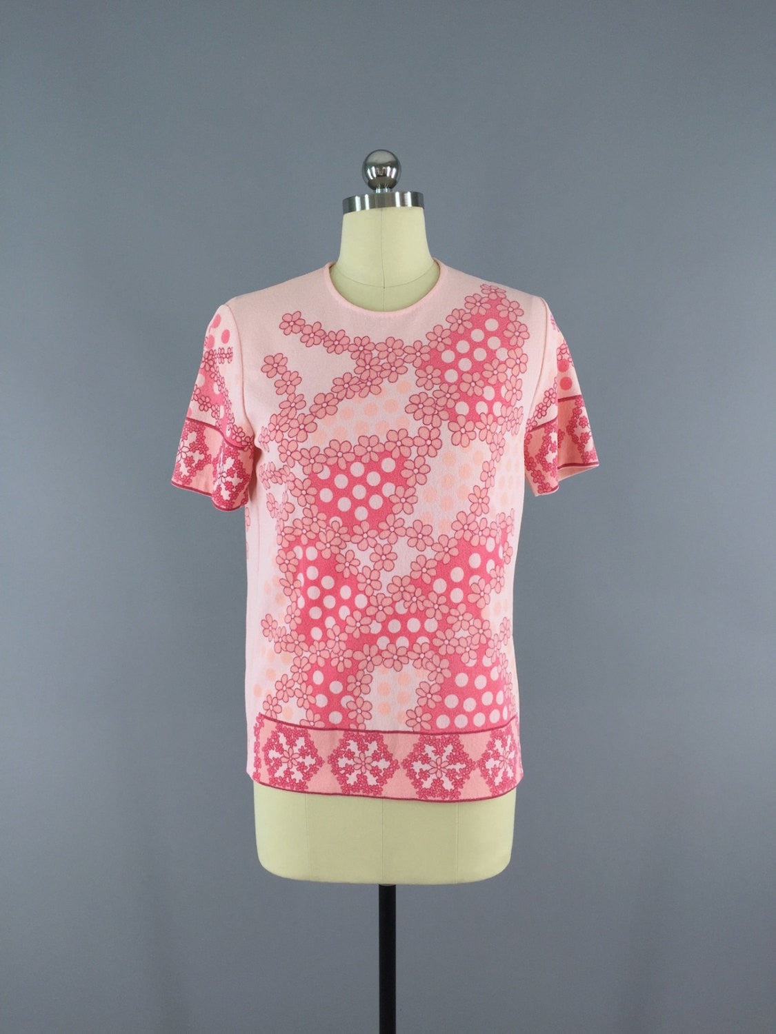 Vintage 1960s Knit T-Shirt / Mod Pink Floral Print – ThisBlueBird