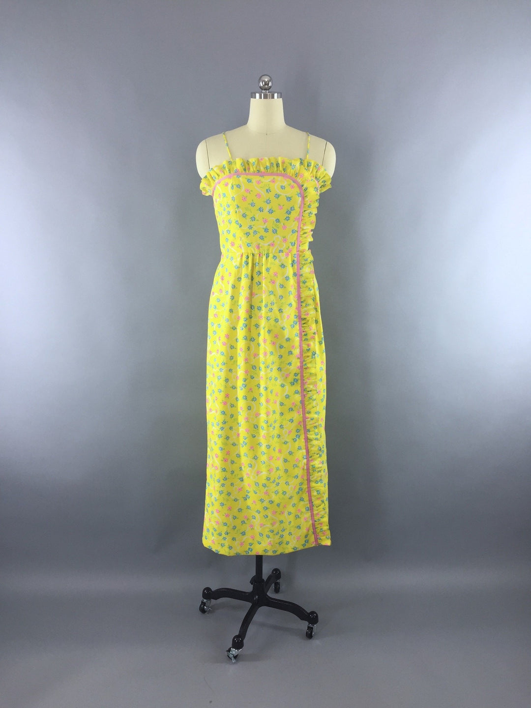 Vintage 1960s Lilly Pulitzer Dress / The Lilly Yellow Floral Print Maxi Dress - ThisBlueBird