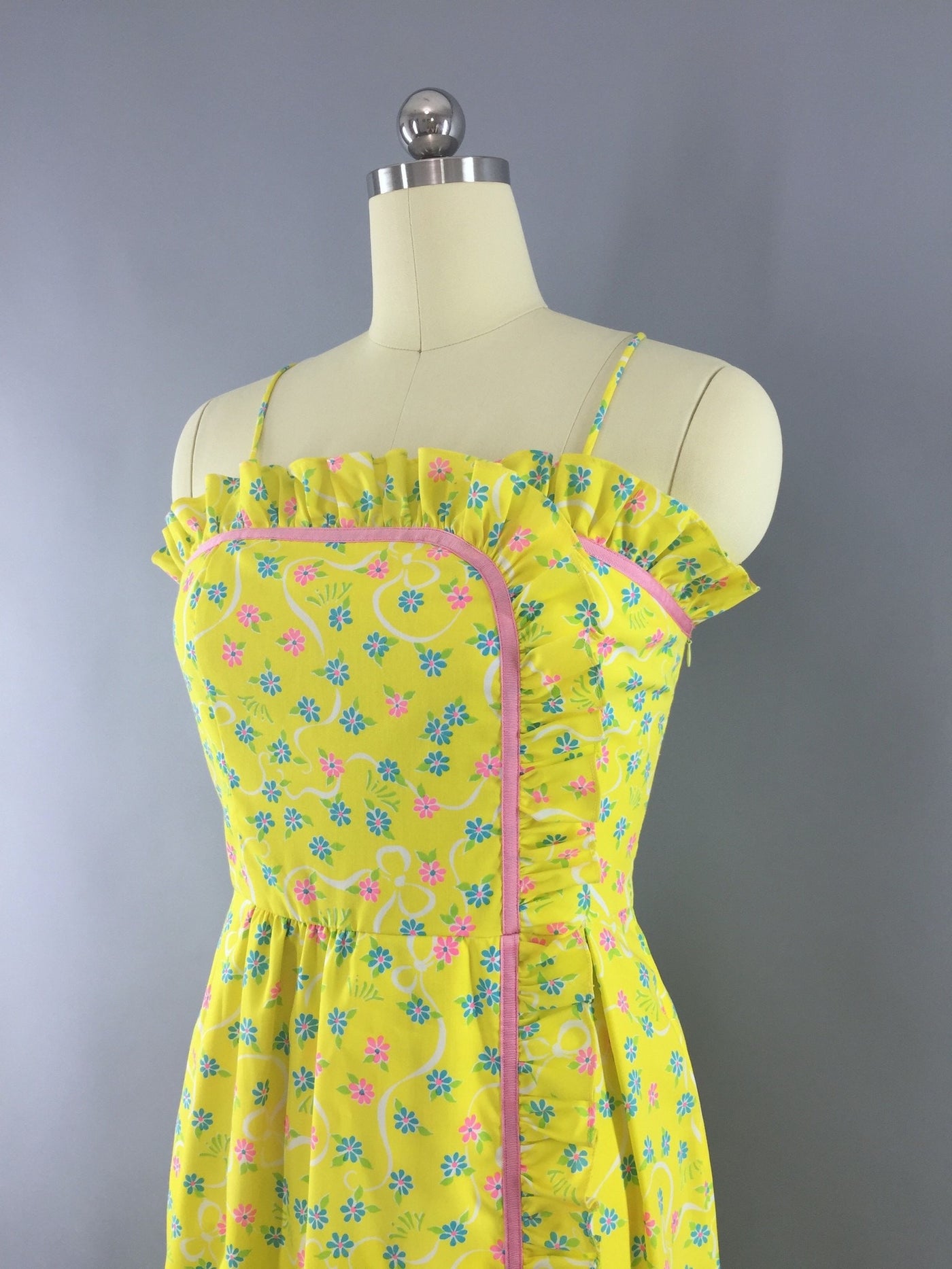 Vintage 1960s Lilly Pulitzer Dress / The Lilly Yellow Floral Print Maxi Dress - ThisBlueBird