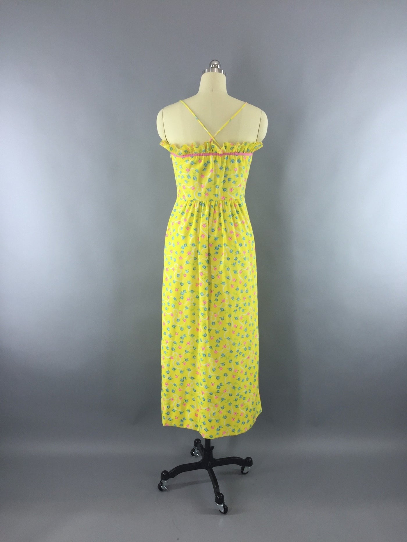 Vintage 1960s Lilly Pulitzer Dress / The Lilly Yellow Floral Print Max ...