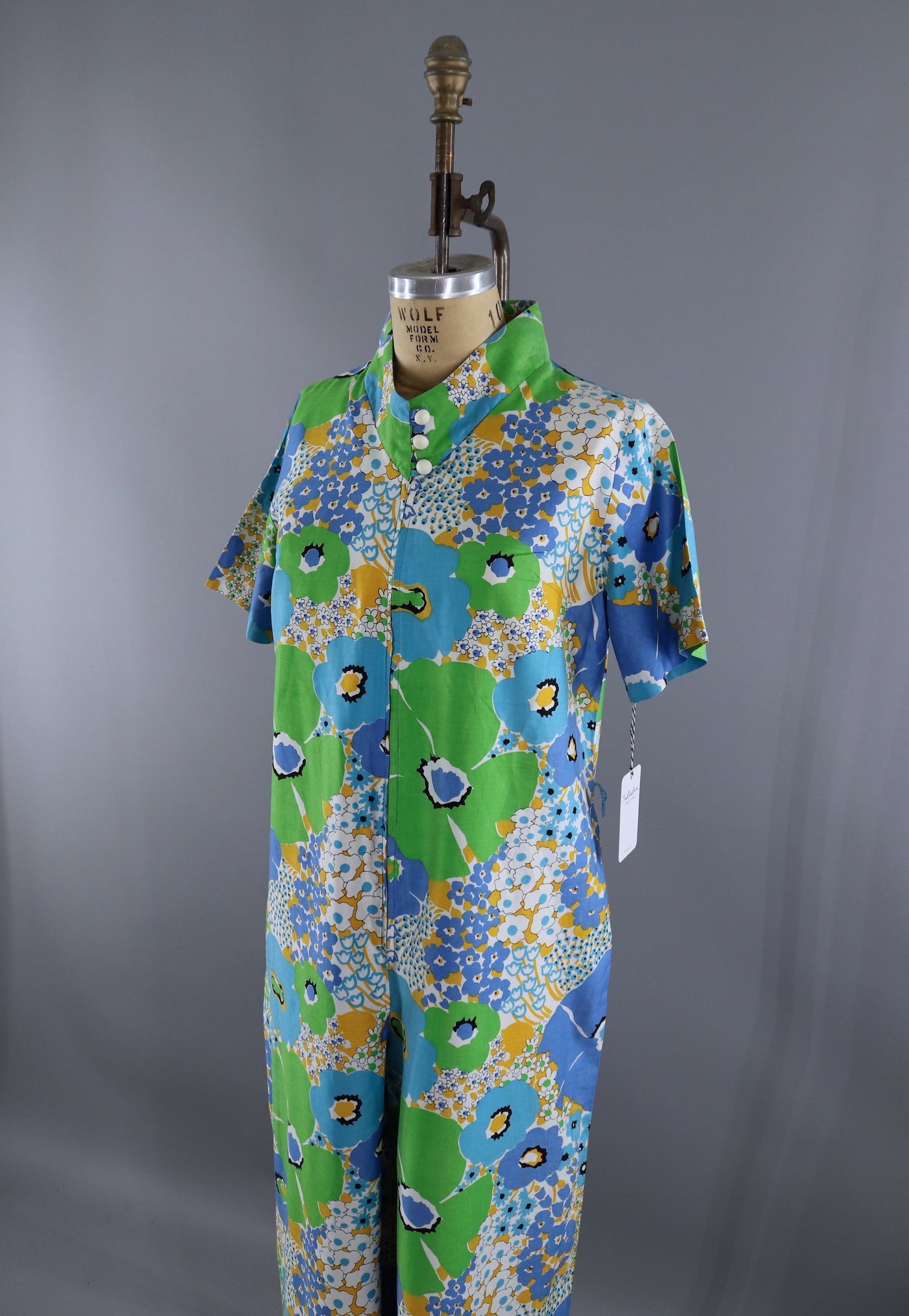 Vintage 1960s Lounge Craft  Jumpsuit / Mod Floral Print Romper - ThisBlueBird