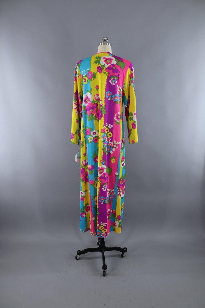 Vintage 1960s Mod Floral Print Nightgown - ThisBlueBird