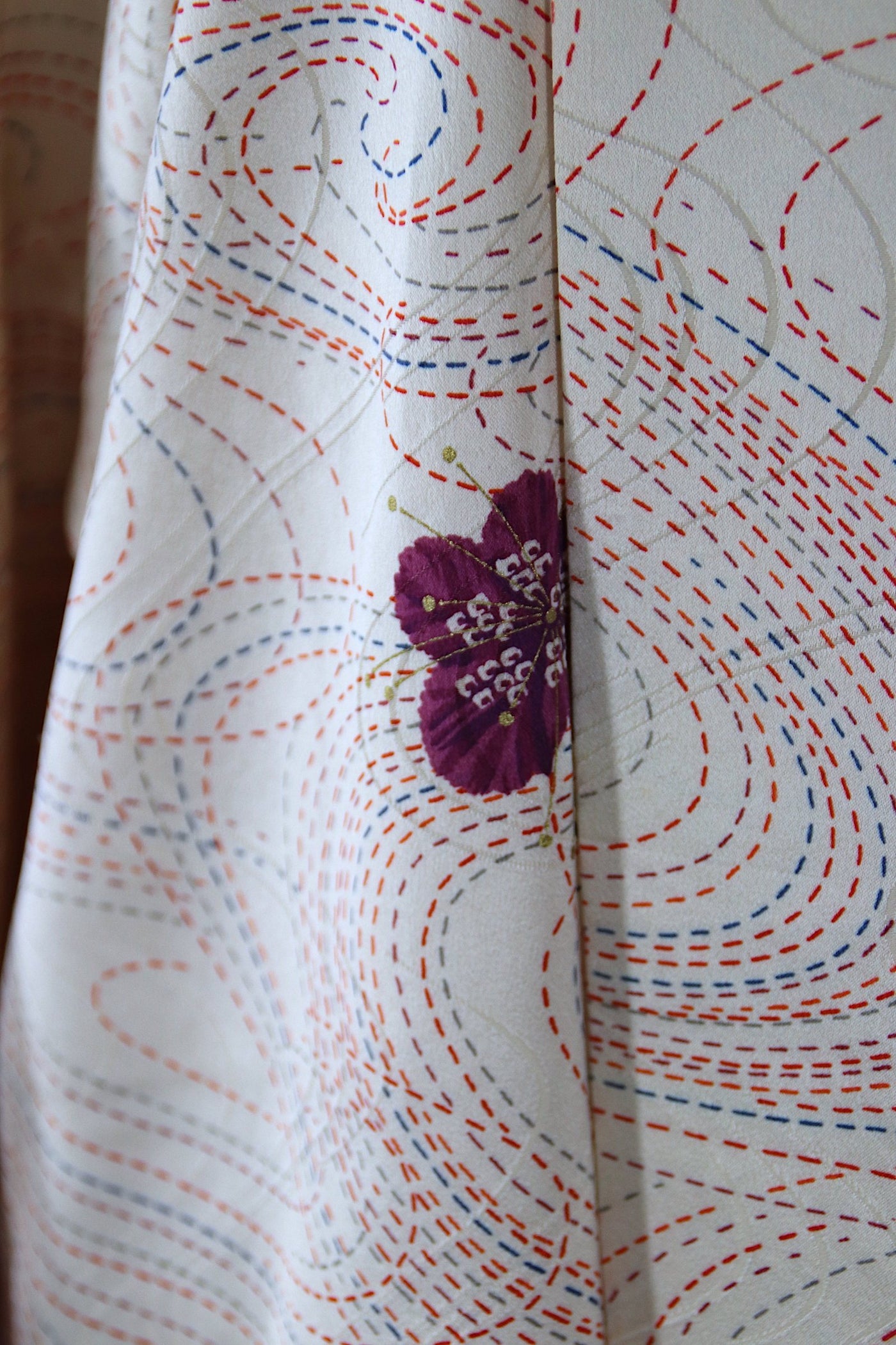 Vintage 1960s Silk Haori Kimono Jacket Cardigan / Ivory Purple Floral Shibori - ThisBlueBird