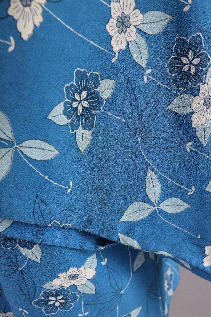 Vintage 1960s Silk Kimono Cardigan Haori / Blue Floral Print - ThisBlueBird