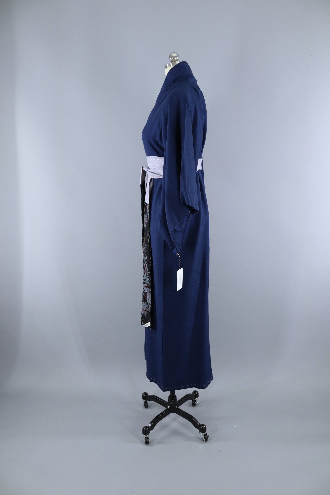 Vintage 1960s Silk Kimono Robe / Dark Blue - ThisBlueBird