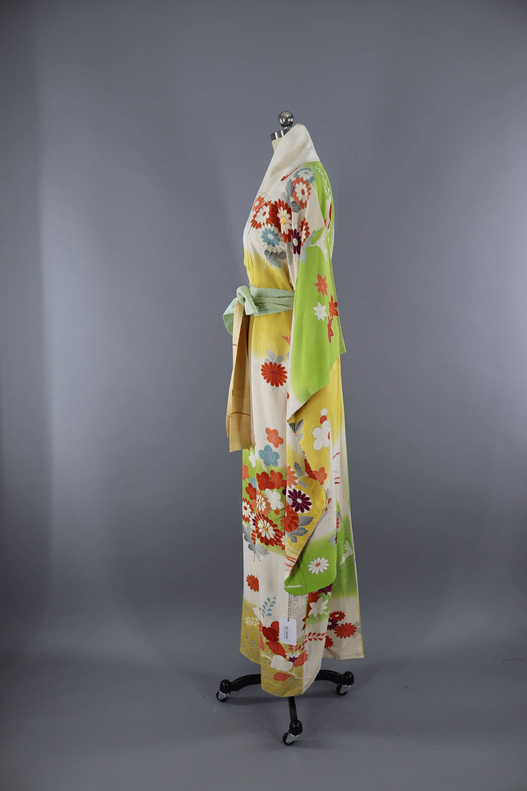Vintage 1960s Silk Kimono Robe Furisode / Green &amp; Yellow Mod Floral - ThisBlueBird