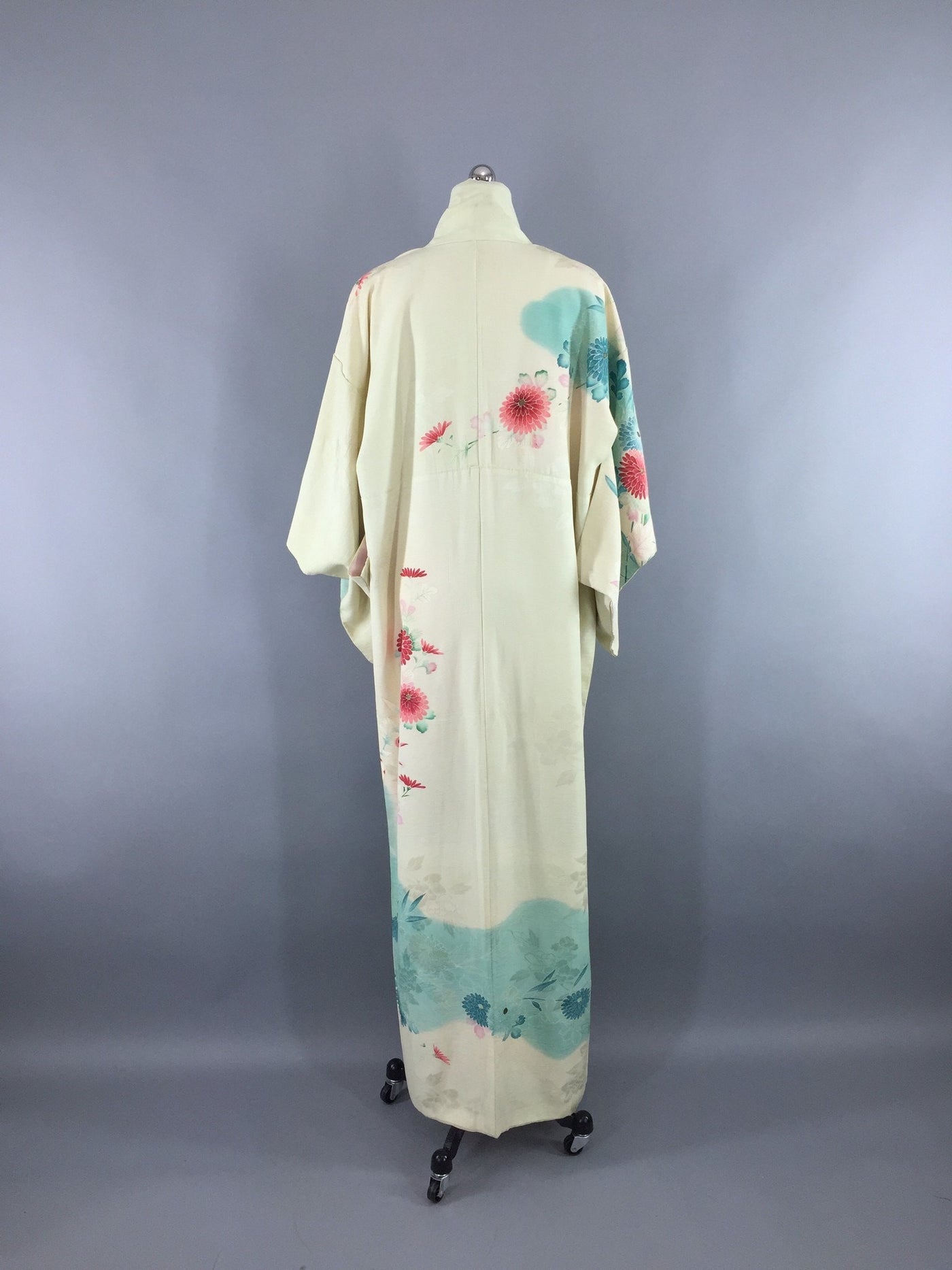Vintage 1960s Silk Kimono Robe in Mint Green Aqua Blue Floral Print - ThisBlueBird