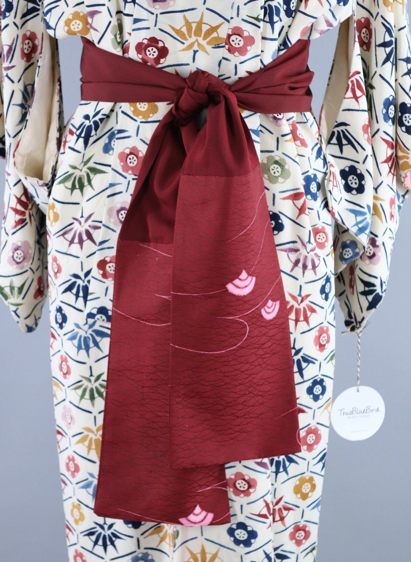 Vintage 1960s Silk Kimono Robe / Ivory Blue Bamboo Leaves - ThisBlueBird