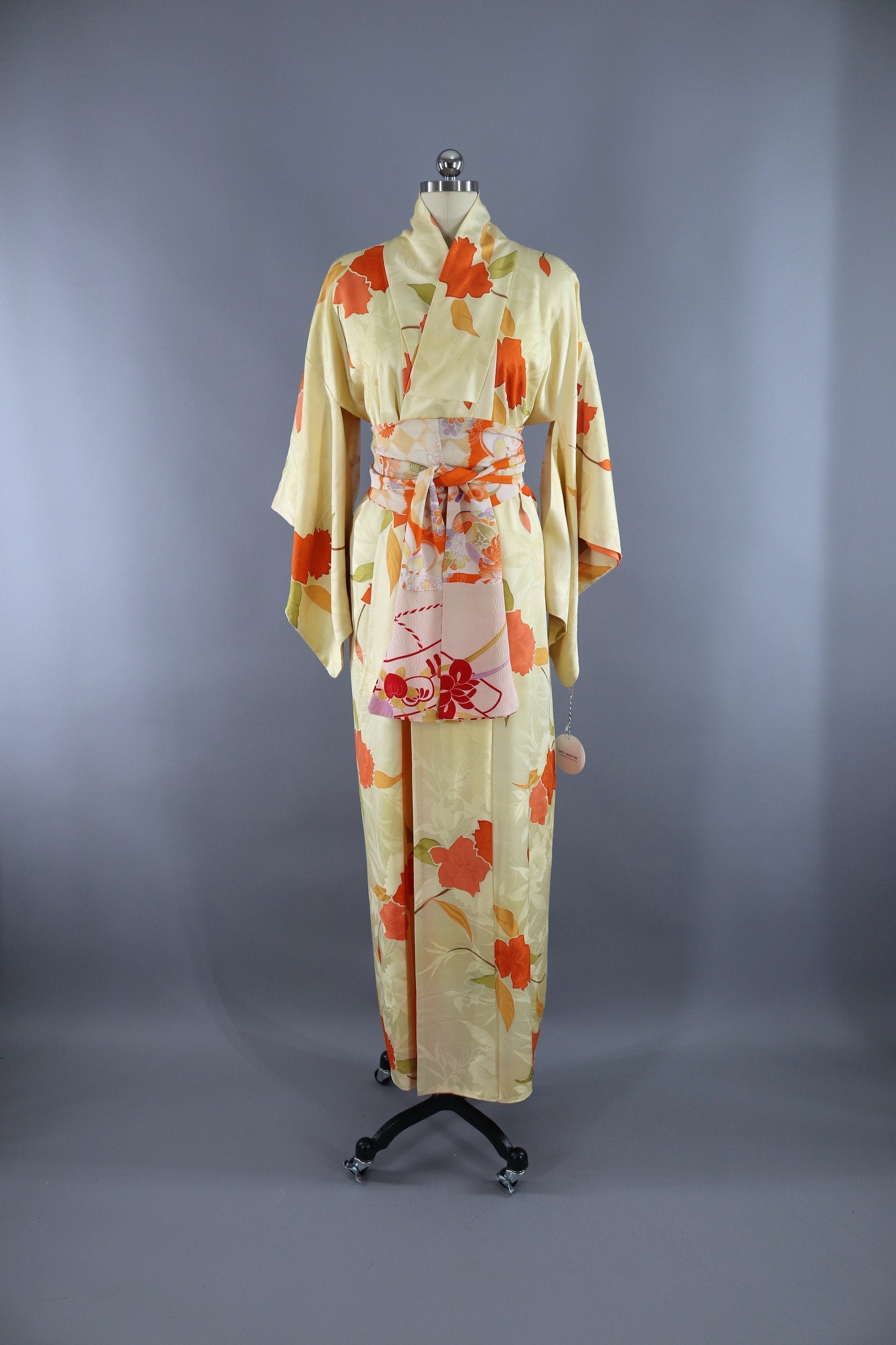 Vintage 1960s Silk Kimono Robe / Pastel Yellow Orange Floral Print ...