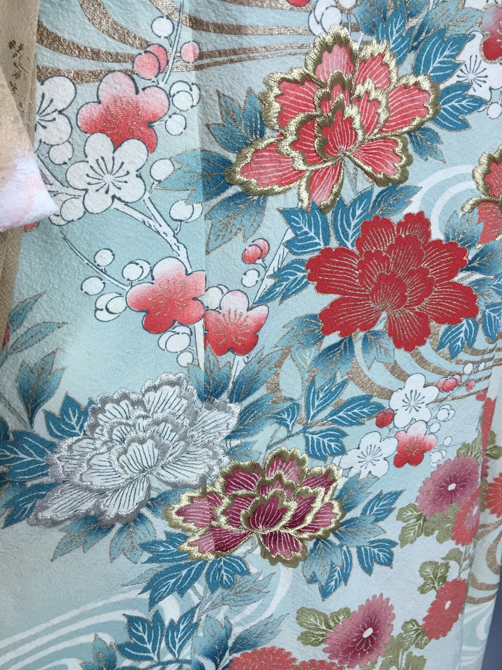 Vintage 1960s Vintage Silk Kimono Robe / Embroidered Pale Green Floral Print - ThisBlueBird