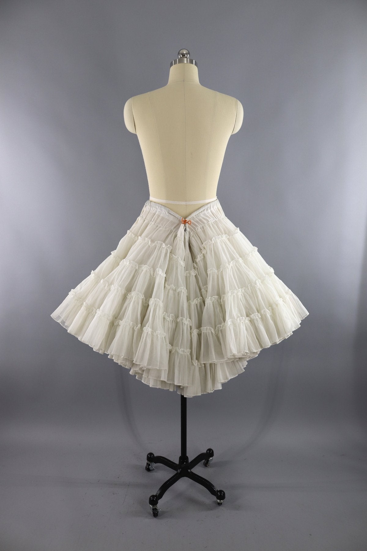 Vintage 1960s White Crinoline Skirt – ThisBlueBird