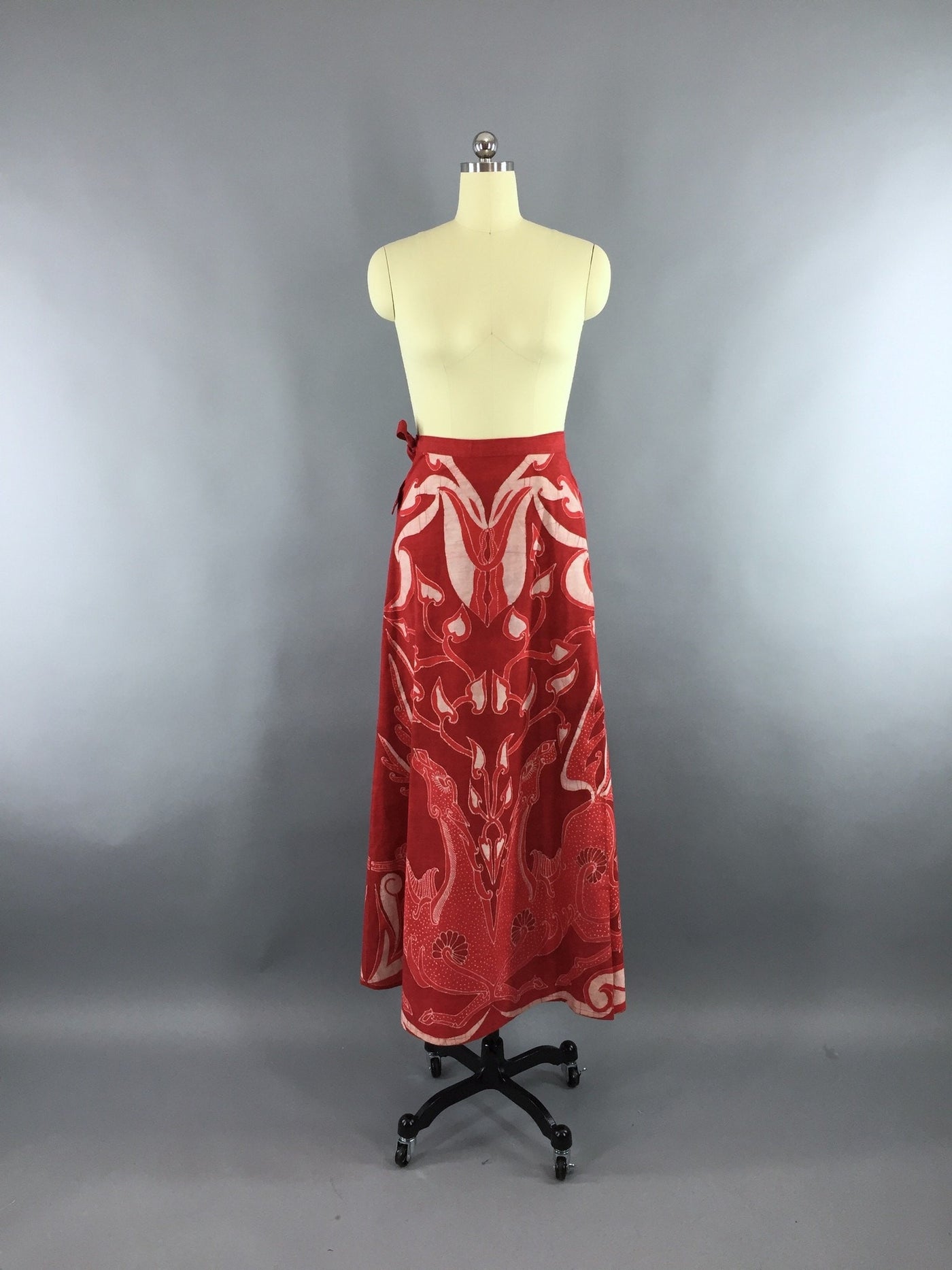 Vintage 1970s Batik Wrap Skirt / Celtic Horses Novelty Print - ThisBlueBird