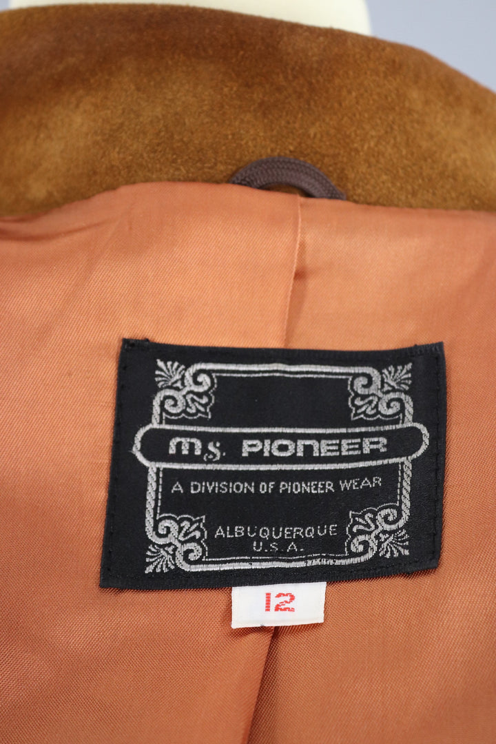 Vintage 1970s Brown Suede Fringed Jacket / Ms. Pioneer - ThisBlueBird