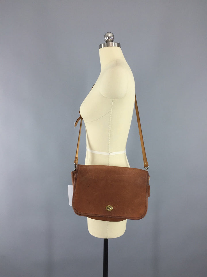 Vintage 1970s Coach Bag / Brown Leather Cross Body Purse - ThisBlueBird