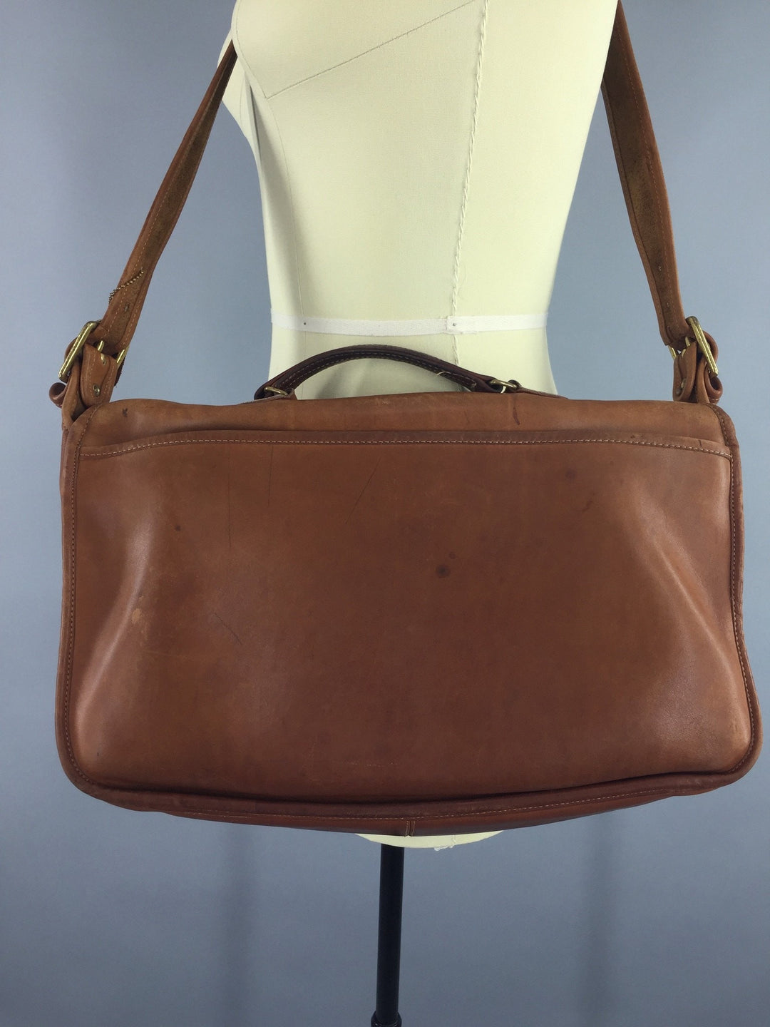 Vintage 1970s Coach Tan Leather Musette Messenger Bag - ThisBlueBird
