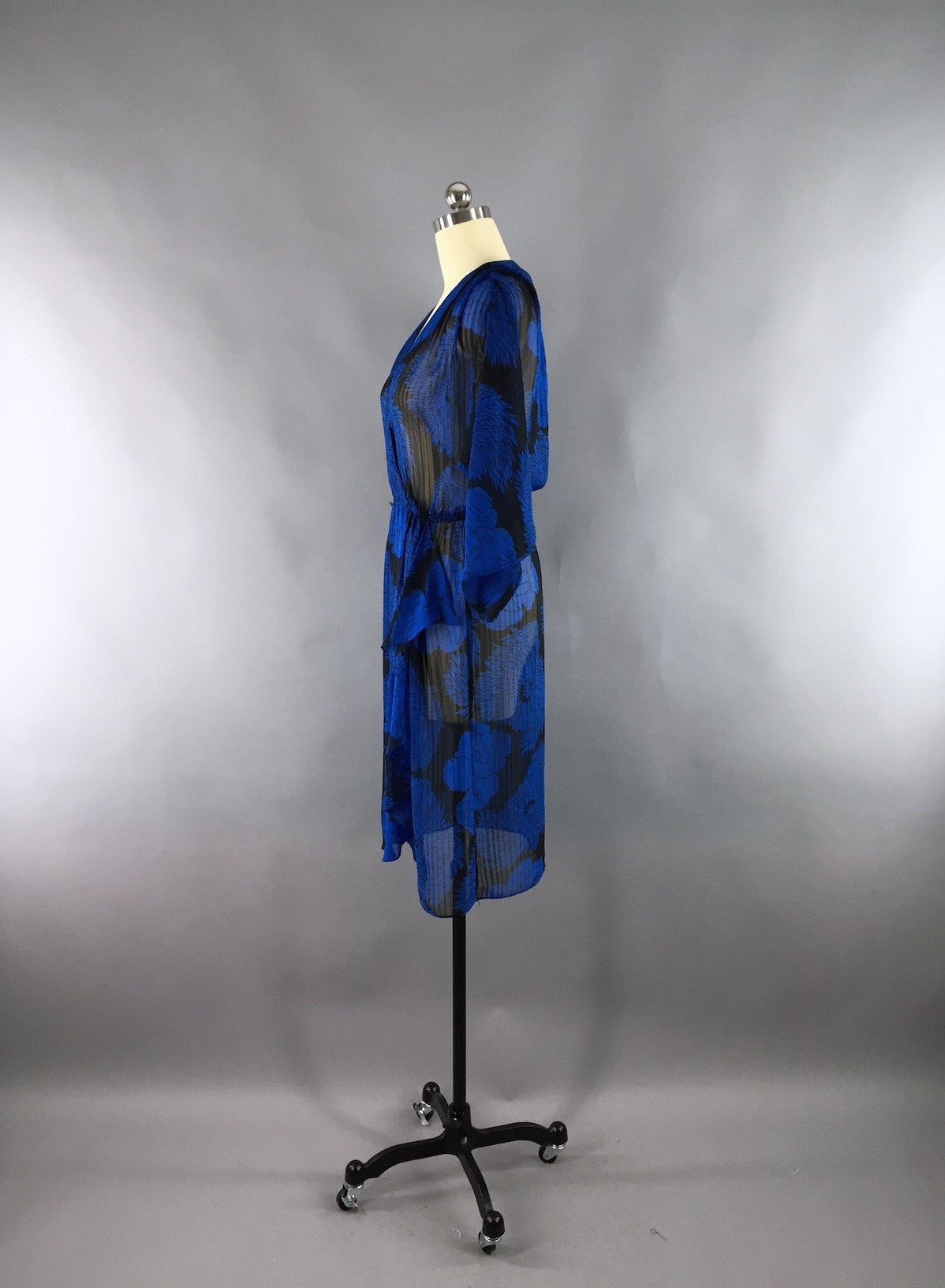 Vintage 1970s Day Dress / Blue Chiffon Floral Print - ThisBlueBird