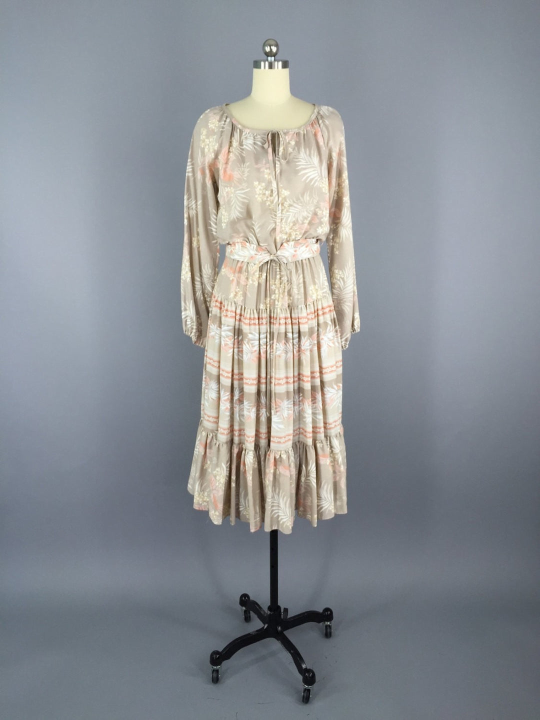 Vintage 1970s Dress / Floral Print Peasant - ThisBlueBird