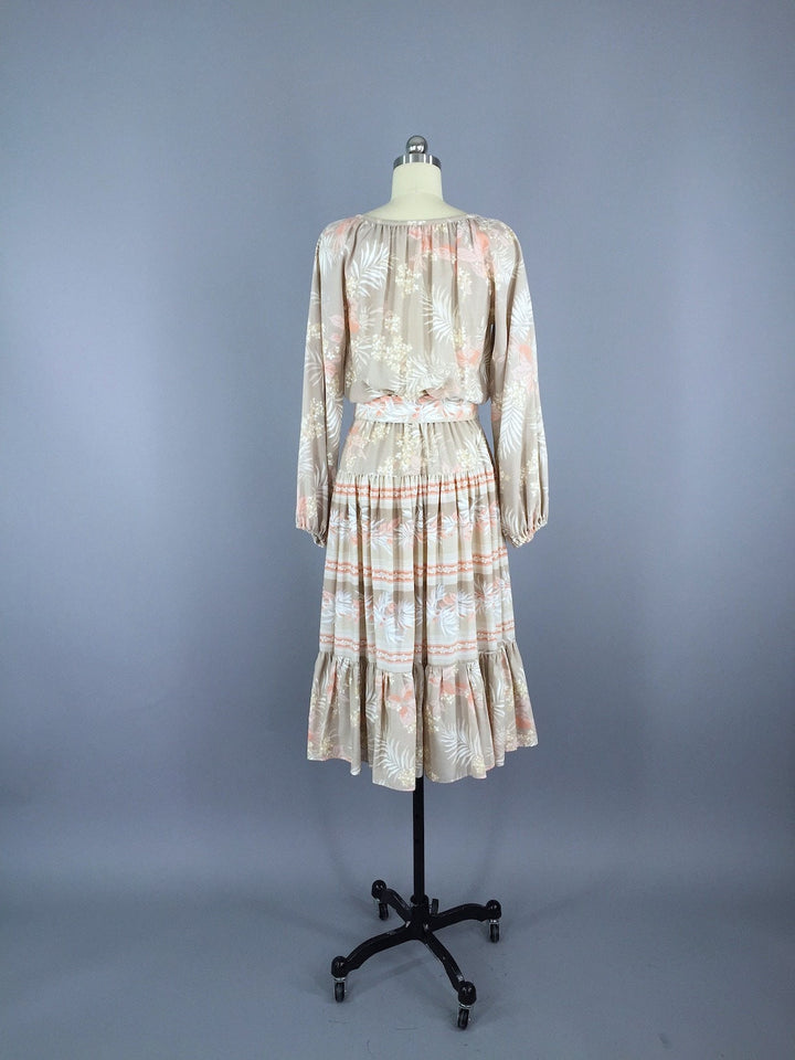 Vintage 1970s Dress / Floral Print Peasant - ThisBlueBird