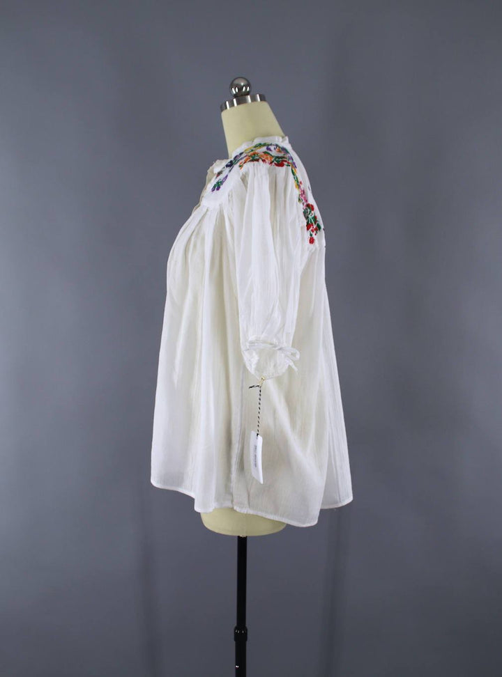 Vintage 1970s Mexican Blouse / Oaxacan Embroidered Tunic / White Cotton Gauze - ThisBlueBird